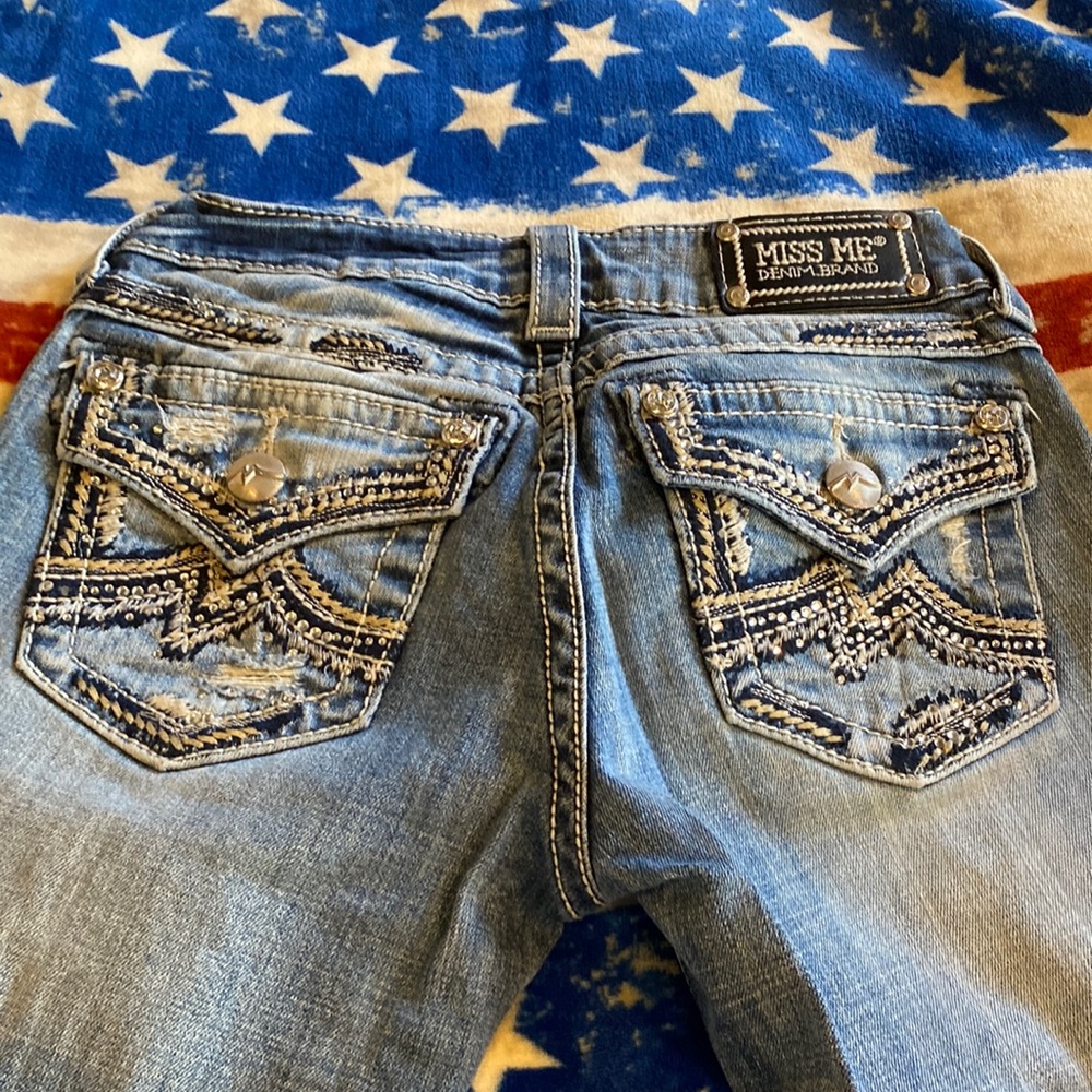 Miss me bootcut size 25